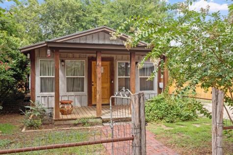 514 W Austin Street Fredericksburg TX 78624