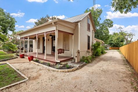 514 W Austin Street Fredericksburg TX 78624