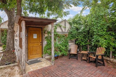 514 W Austin Street Fredericksburg TX 78624