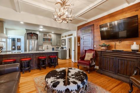 514 W Austin Street Fredericksburg TX 78624