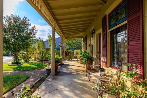 303 W Austin Street Fredericksburg TX 78624