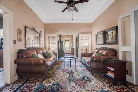 303 W Austin Street Fredericksburg TX 78624