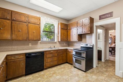 1028 Jefferson Street Kerrville TX 78028