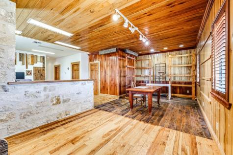 2684 W Us Highway 290 Fredericksburg TX 78624