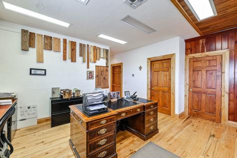 2684 W Us Highway 290 Fredericksburg TX 78624