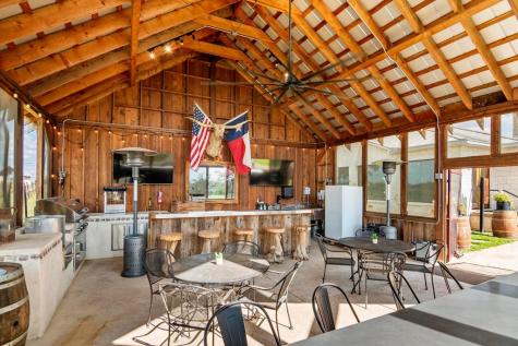 13502 E Us Highway 290 Stonewall TX 78671