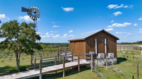 13502 E Us Highway 290 Stonewall TX 78671