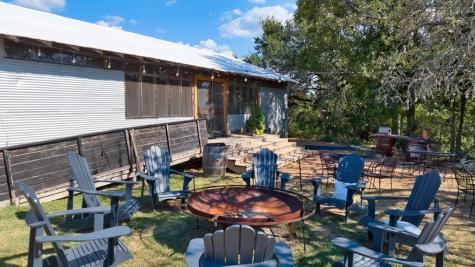 13502 E Us Highway 290 Stonewall TX 78671