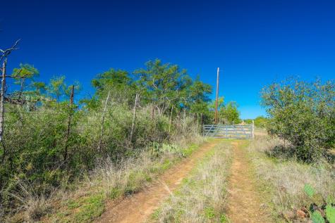1263 County Road 102 Llano TX 78643