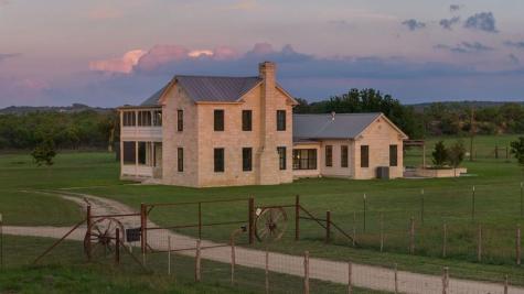 466 German Lane Fredericksburg TX 78624