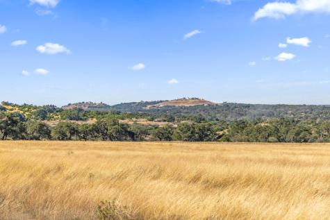 2482 Ranch Road 2721 Johnson City TX 78636