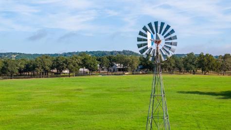 3 Sultemeier-moellering Road Fredericksburg TX 78624