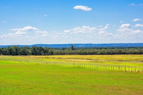 3 Sultemeier-moellering Road Fredericksburg TX 78624