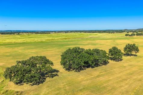 3 Sultemeier-moellering Road Fredericksburg TX 78624