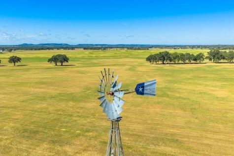 3 Sultemeier-moellering Road Fredericksburg TX 78624