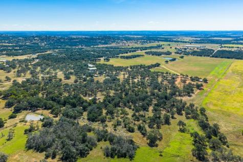 3 Sultemeier-moellering Road Fredericksburg TX 78624