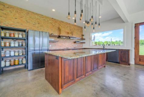 4201 County Road 463 Elgin TX 78621