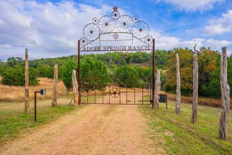 7625 N State Highway 16 Fredericksburg TX 78624
