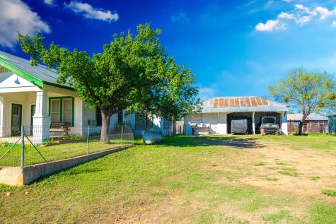 000 County Road 102 Llano TX 78643
