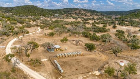 18954 N Highway 16 Medina TX 78055