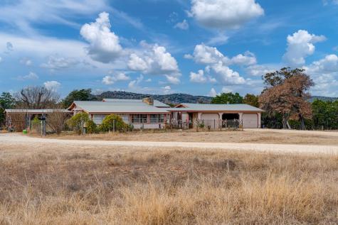 18954 N Highway 16 Medina TX 78055