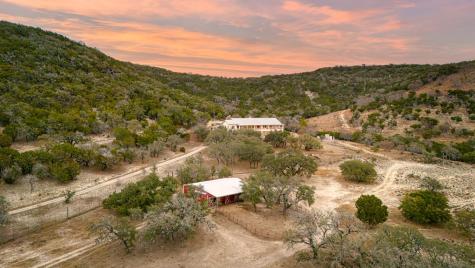 18954 N Highway 16 Medina TX 78055