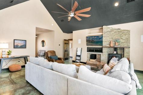9848 W Us Highway 290 Fredericksburg TX 78624