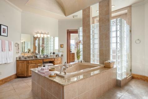 2121 Landmark Lane Kerrville TX 78028
