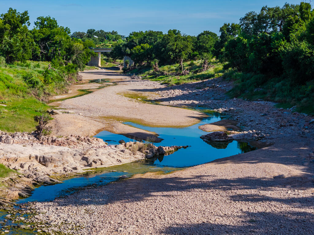1622 W State Highway 71 Llano TX 78643