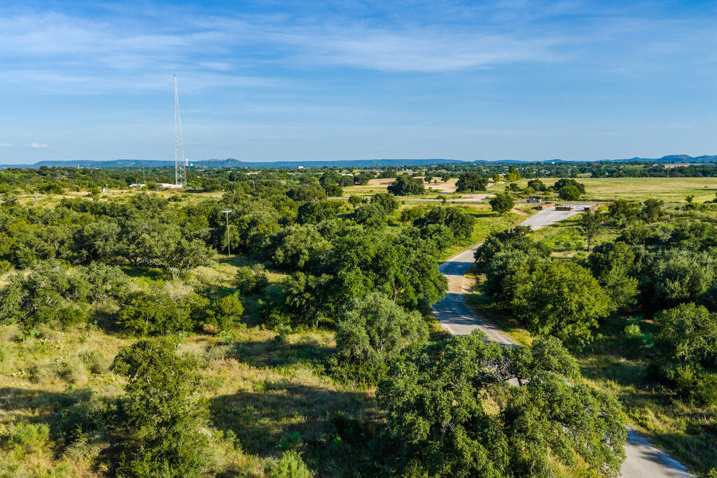 1622 W State Highway 71 Llano TX 78643