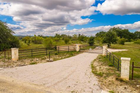 3145 N Grape Creek Road Fredericksburg TX 78624