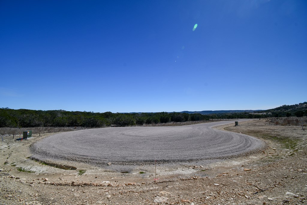 665&699 Cool Creek Road Camp Verde TX 78010