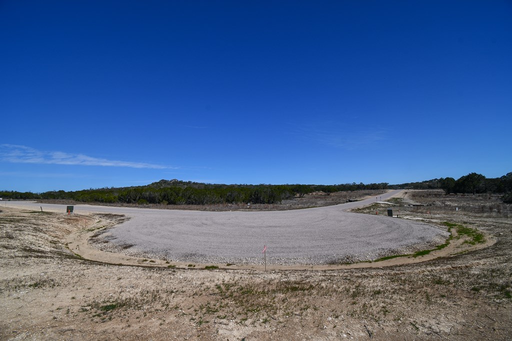 665&699 Cool Creek Road Camp Verde TX 78010