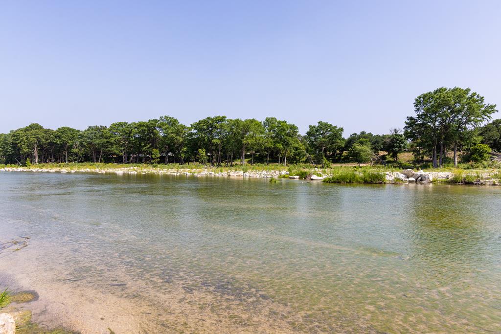 129 Old Ingram Loop Ingram TX 78025