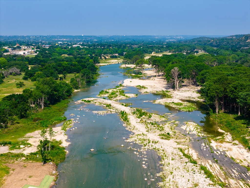 129 Old Ingram Loop Ingram TX 78025