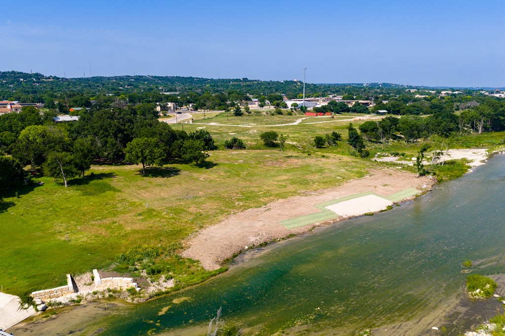 129 Old Ingram Loop Ingram TX 78025