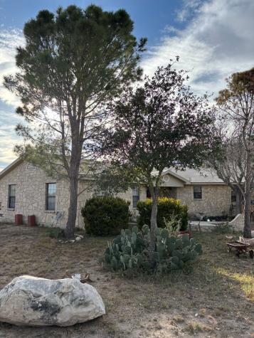 253 Molley Road Brackettville TX 78832