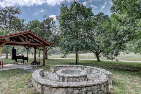 185 Cougar Park Hunt TX 78024