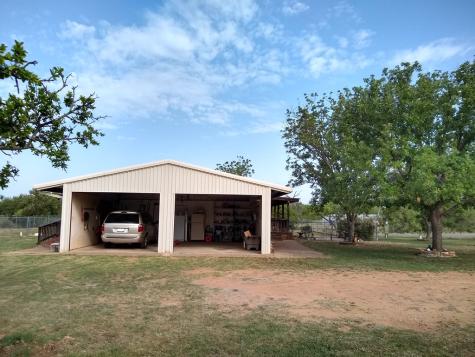 520 N County Road 520 Llano TX 78643