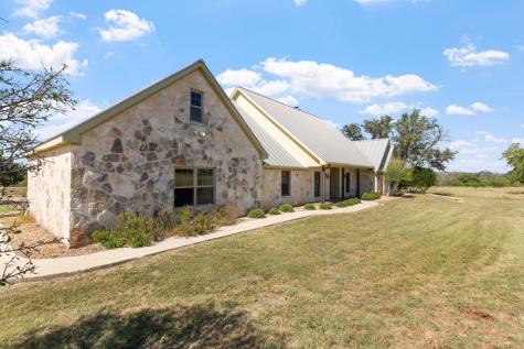 647 Funf Kinder Road Fredericksburg TX 78624