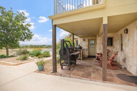 647 Funf Kinder Road Fredericksburg TX 78624