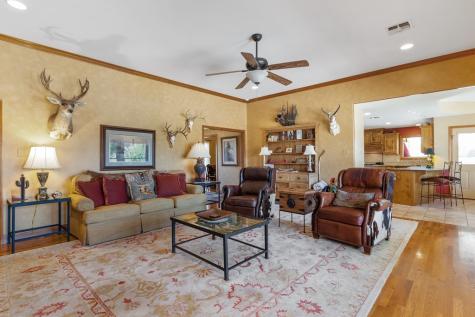 647 Funf Kinder Road Fredericksburg TX 78624