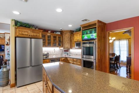 647 Funf Kinder Road Fredericksburg TX 78624