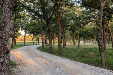 10030 E Us Highway 290 Fredericksburg TX 78624