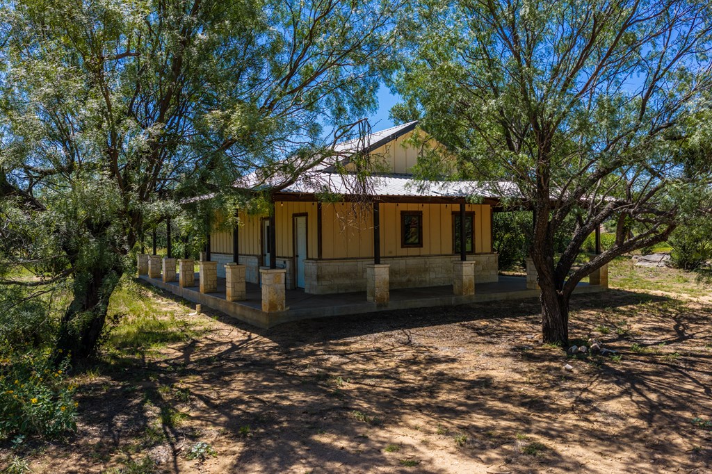 1128 County Road 312 Llano TX 78643