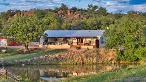 8312 E State Highway 29 Mason TX 76856