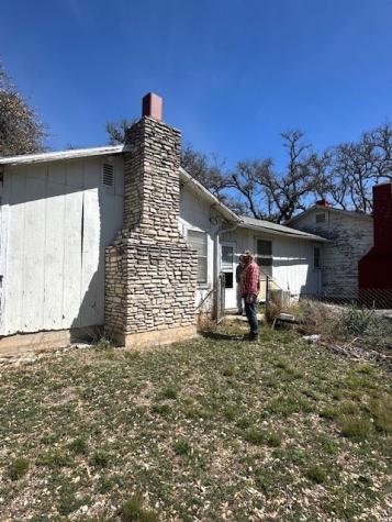 24622 W Us Highway 290 Harper TX 78631