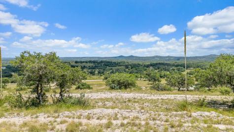 5032 Kendalia Road Blanco TX 78606