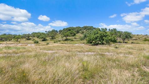 5032 Kendalia Road Blanco TX 78606