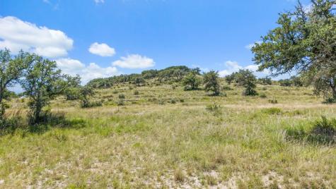 5032 Kendalia Road Blanco TX 78606
